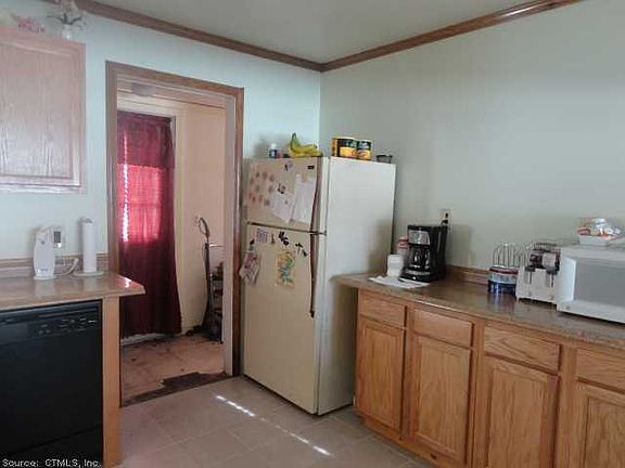 3rd image of 5 Weymouth Dr