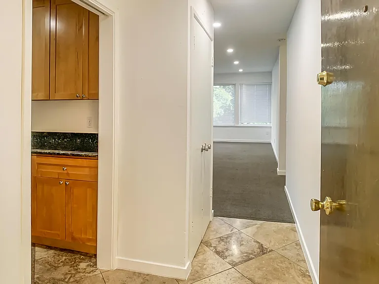 1742 Spruce St #22 — Photo 7