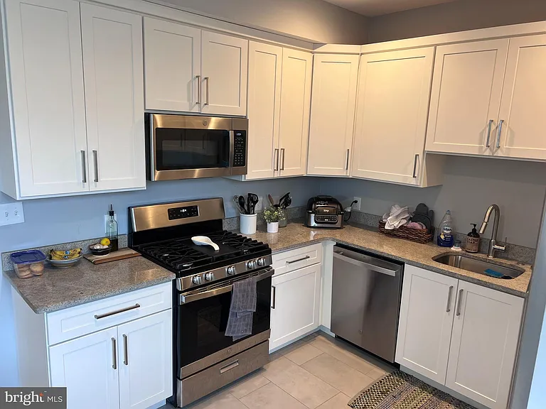 114 Cotton St #2B — Photo 11