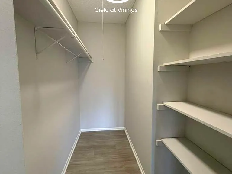 Premium Living at Cielo at Vinings - Pool, Gym & More! — Photo 34