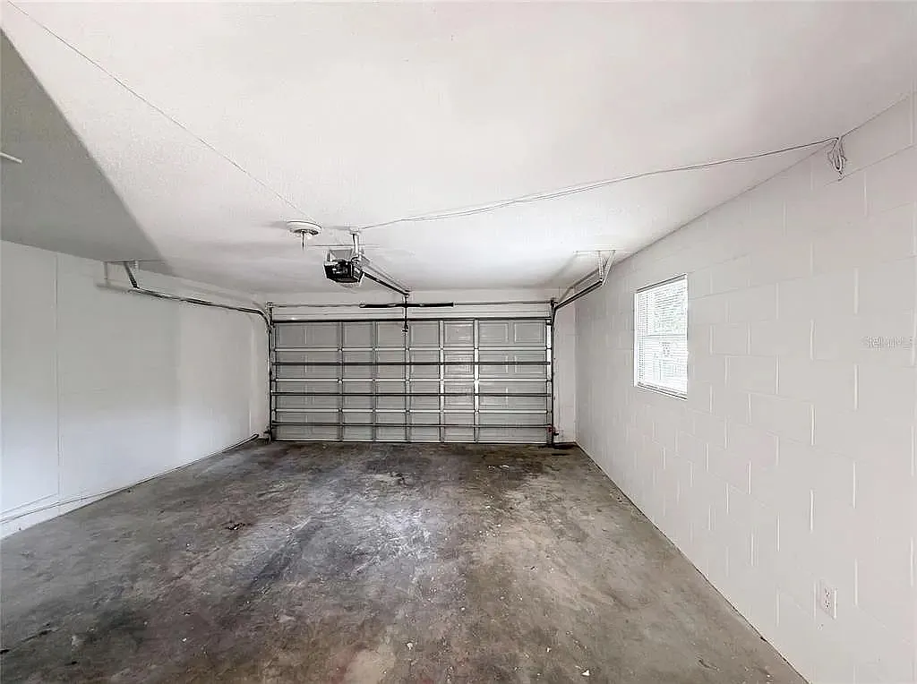 4 bed, 1868 sqft, $2,200 — Photo 4