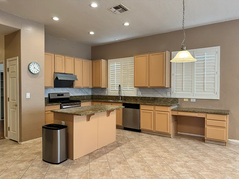 2821 E Stottler Ct — Photo 8