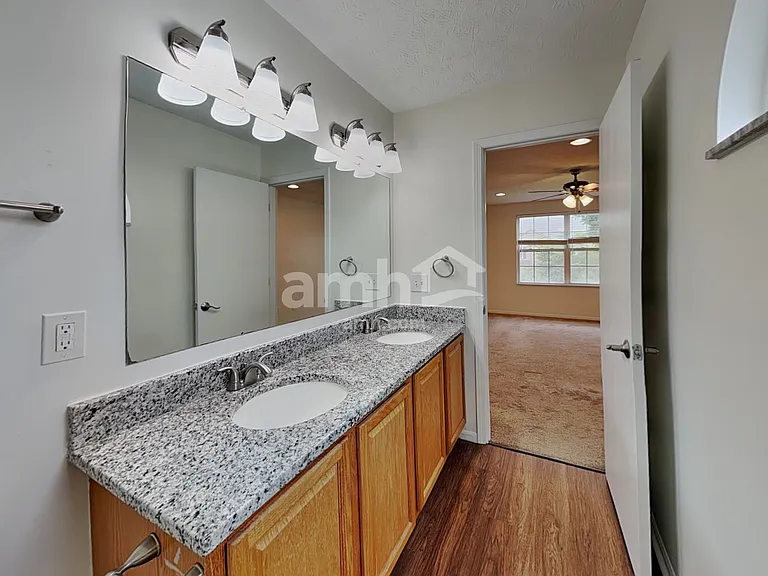 7722 Brunfield Dr — Photo 13