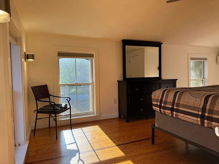 400 M St NW #2 — Photo 13