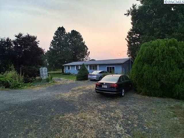 1st image of 101 Canal Dr