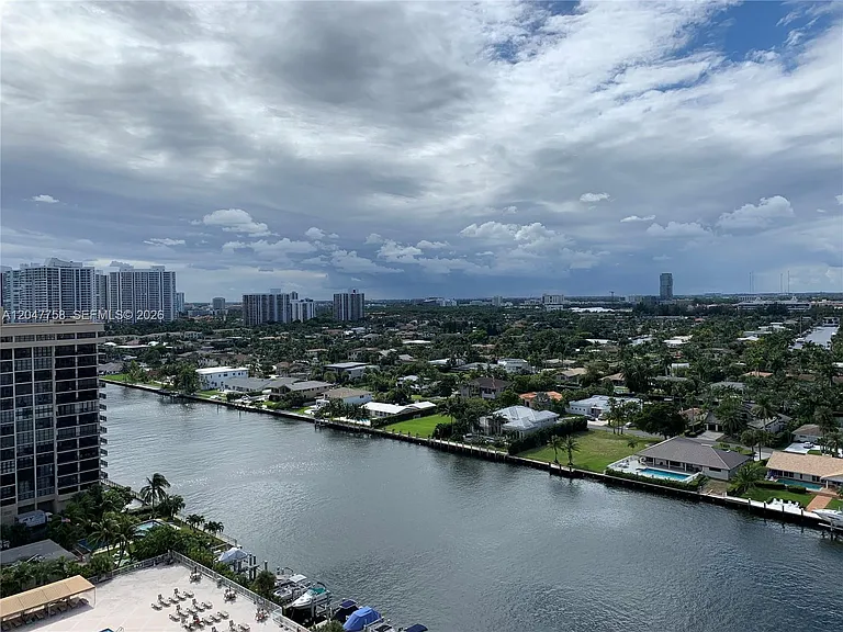 1965 S Ocean Dr #17M — Photo 1