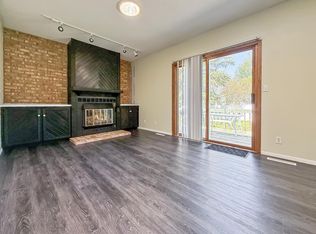 2208 5th Ave SE, Willmar, MN 56201