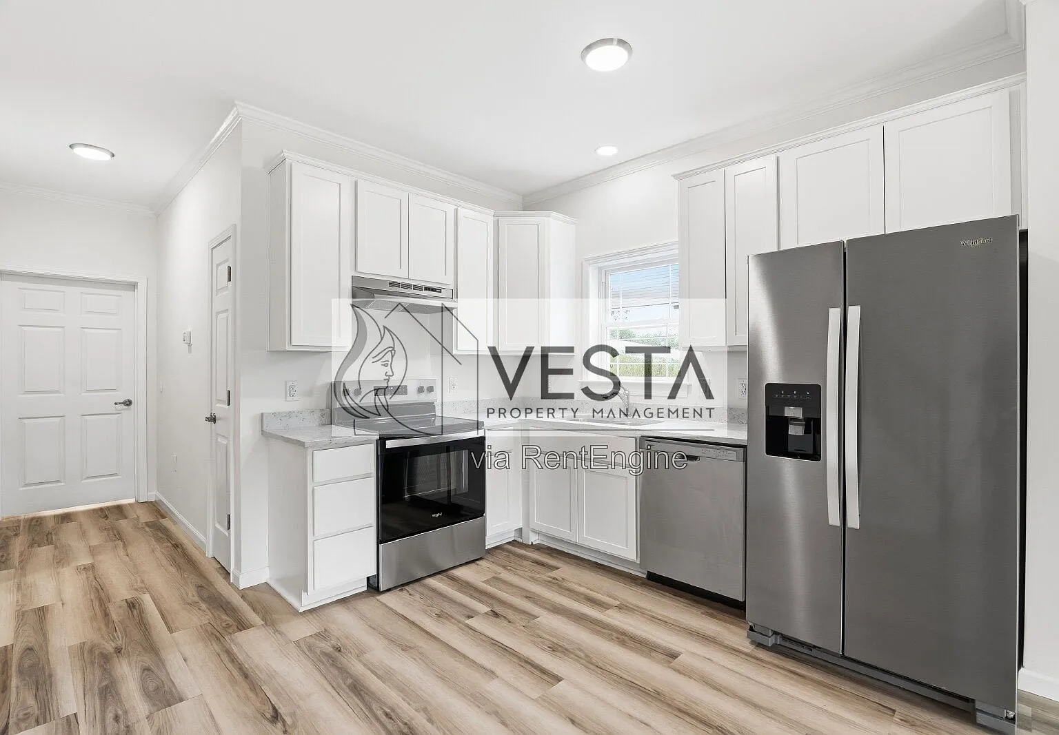 2 bed, 2.0 bath, 1100 sqft, $1,750 — Photo 2
