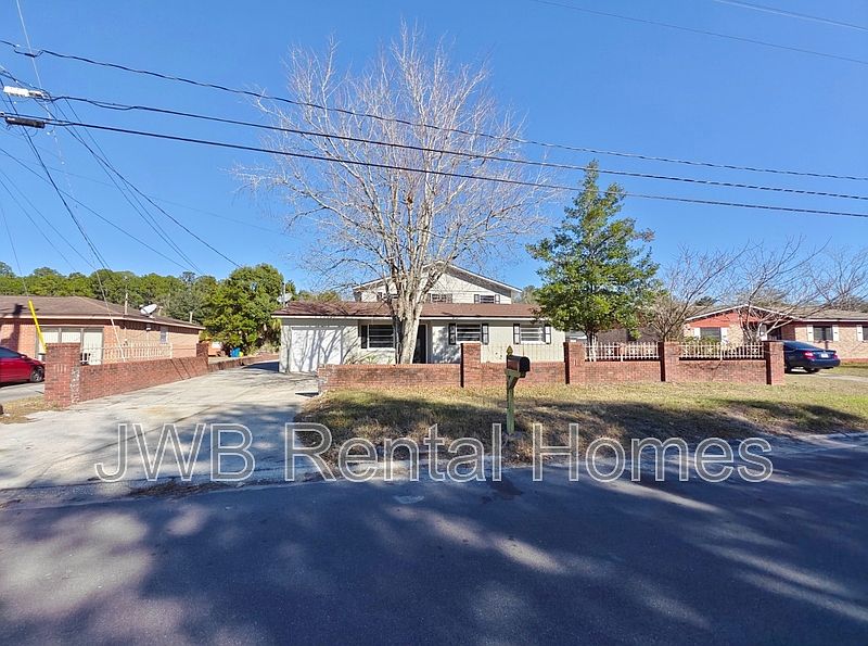 1st image of 4903 Foxboro Rd