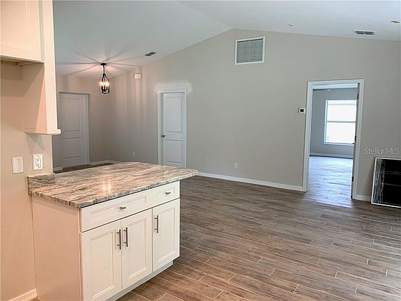 5th image of 14331 Palmer Ave