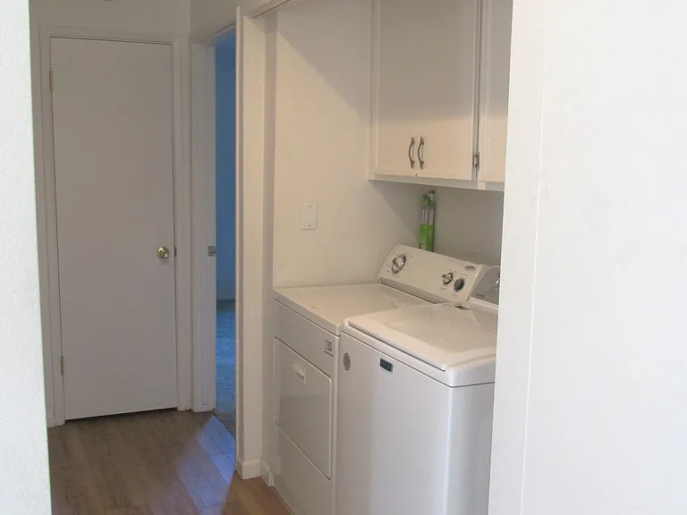 570 Peach St #26 — Photo 34