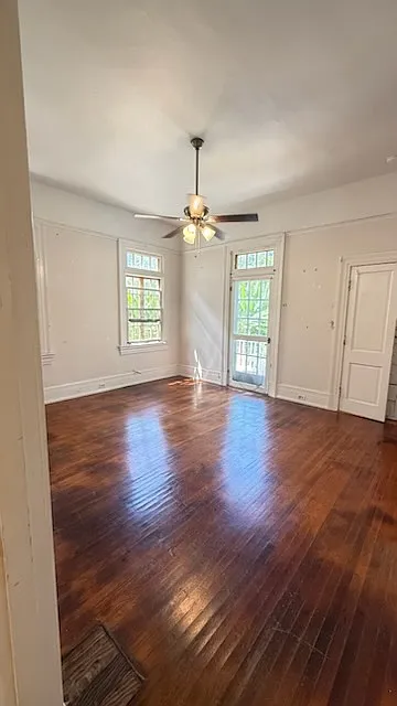 Studio, 500 sqft, $1,175 — Photo 2
