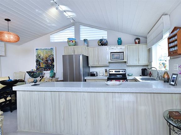 5th image of 4525 Tujunga Ave