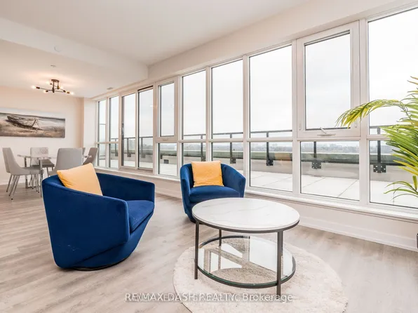 2300 Saint Clair Ave W #723, Toronto, ON M6N 1K8