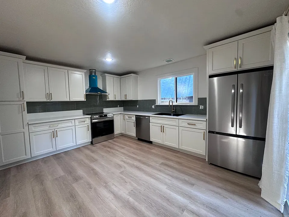 1145 Keller Rd