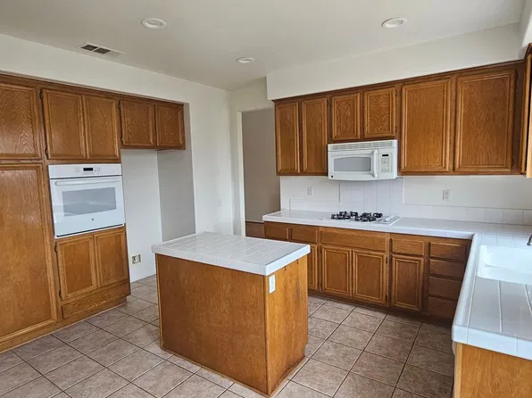 4506 Willowbend Ct, Chino Hills, CA 91709