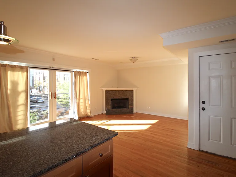 917 N Ashland Ave #2 — Photo 3