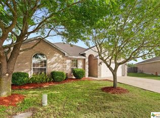 1611 Bluebell Cir, Lockhart, TX 78644