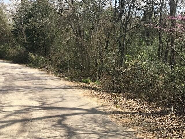 1st image of 228 Oak Hills Dr
