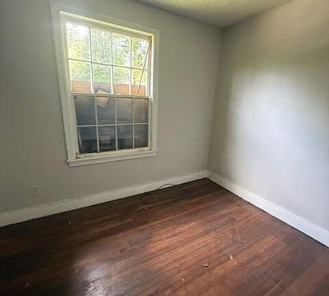 5th image of 116 Treehaven Dr