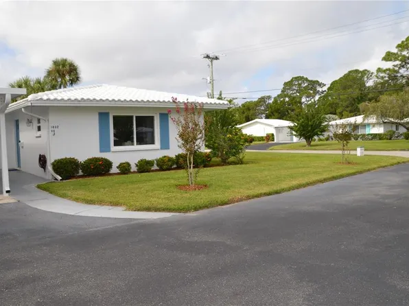 1802 University Pl #4, Sarasota, FL 34235