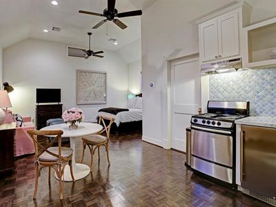 1637 Columbia St, Houston, TX, 77008