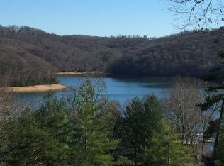 116 Little Buck Ln, La Follette, TN 37766