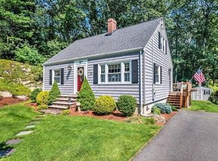 34 Hiawatha Rd, Woburn, MA 01801
