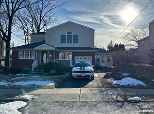 216 Westview Ave, Fort Lee, NJ
