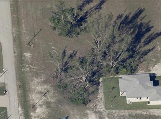 1107 NW 40th Pl, Cape Coral, FL 33993