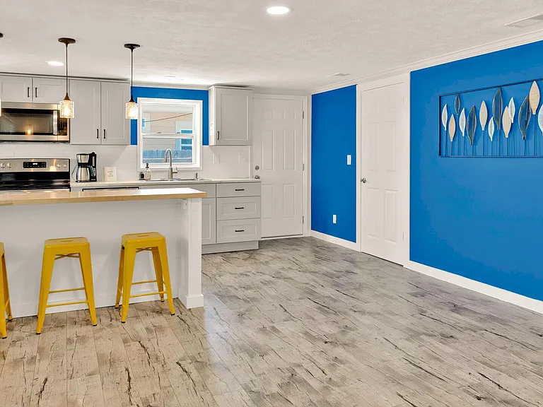 22615 Hilltop Ave #1 — Photo 9