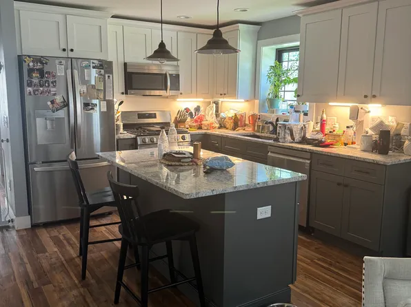 21682 Potawatami Ln, Cassopolis, MI 49031