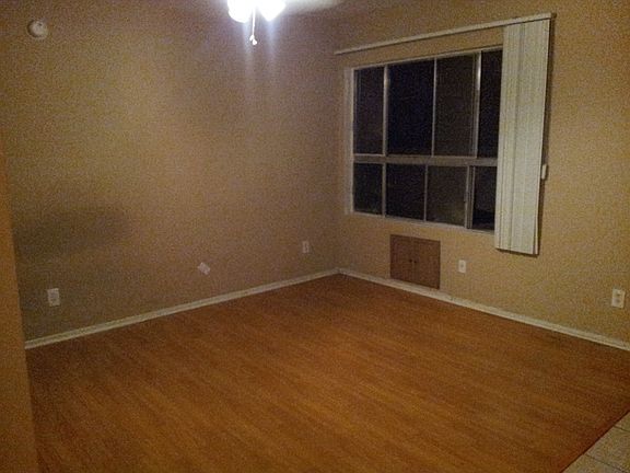 4th image of 345 S Manhattan Pl APT 308