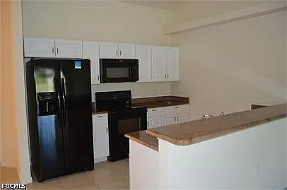 3 bed, 2.0 bath, 2416 sqft, $1,575 — Photo 3