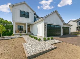 4833 Maple St, Rockford, MN 55373