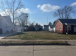 26441 Belanger St, Roseville, MI 48066