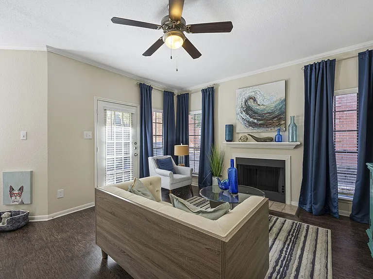 The Reston Apartments — Photo 3