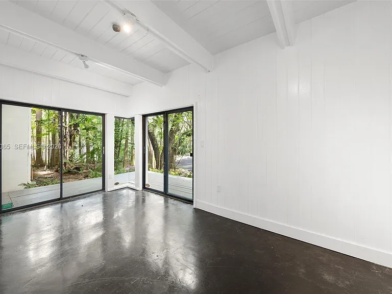 5600 Oakwood Ln — Photo 21
