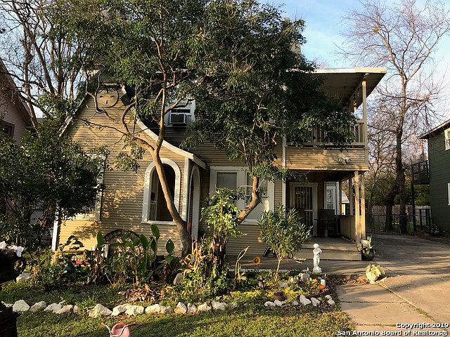 1st image of 1015 W Mistletoe Ave