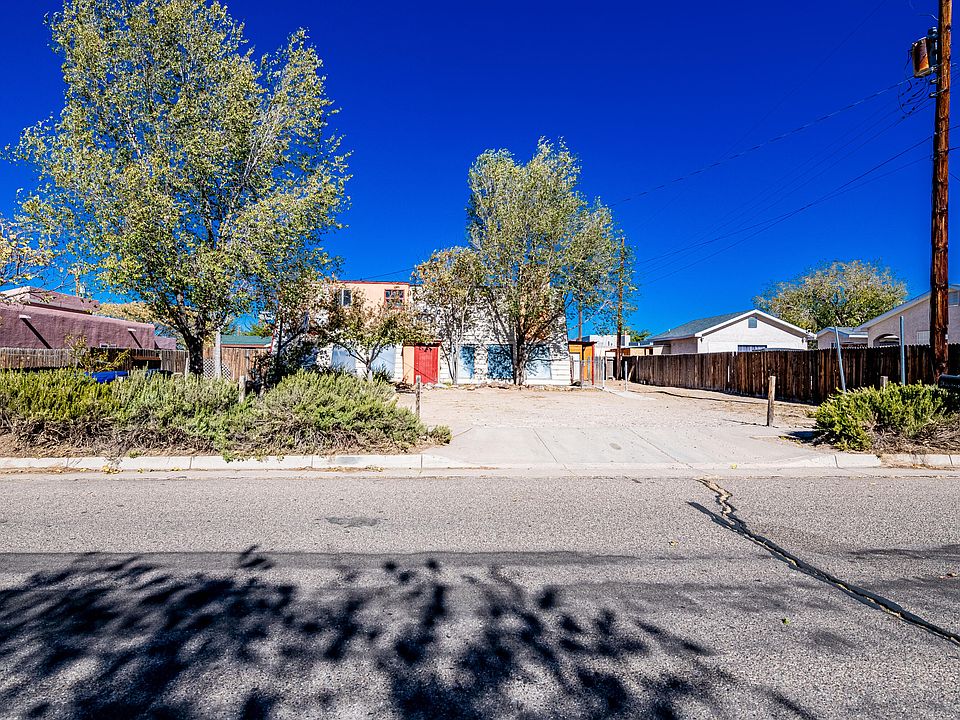 1st image of 5107 Pheasant Ave NW