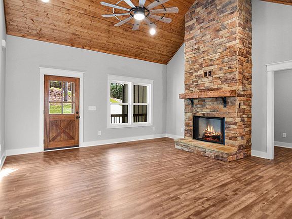 3rd image of 68 Kelly Ct