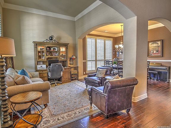 3rd image of 3542 Pinnacle Dr
