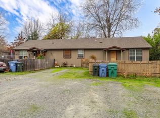 1846 Cloverlawn Dr, Grants Pass, OR 97527