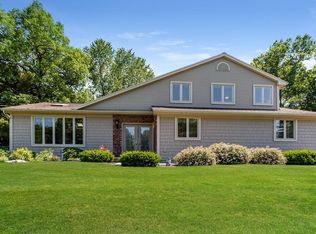 90 Pineridge Dr, Westfield, MA 01085