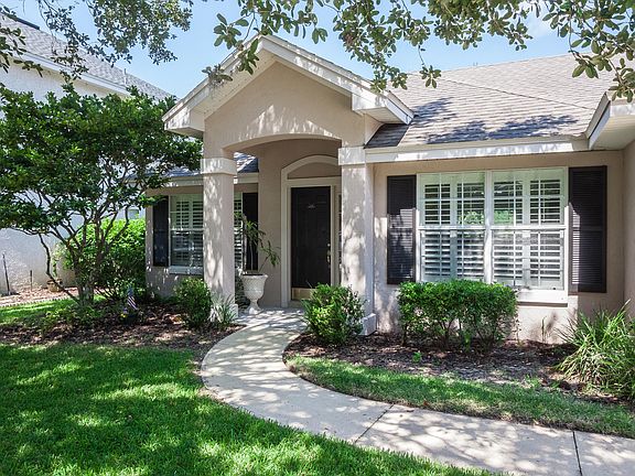 3rd image of 720 Lake Stone Cir