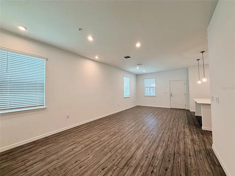 449 Belmond Dr — Photo 12