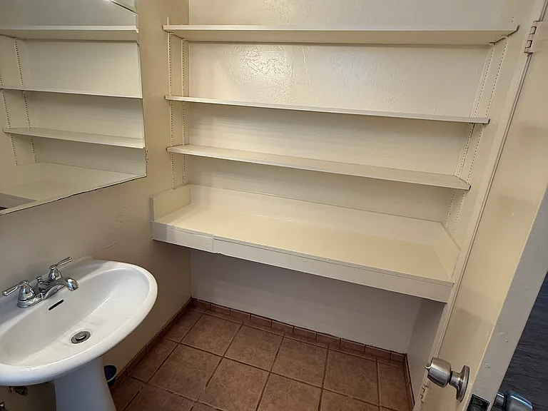 220 Juniper St #19 — Photo 3