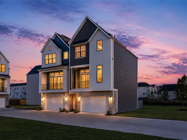 8720 Aquino Ln, Houston, TX 77055