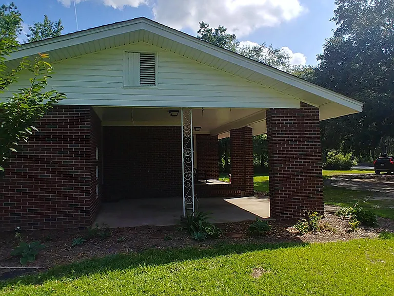 912 Hebron Rd — Photo 3