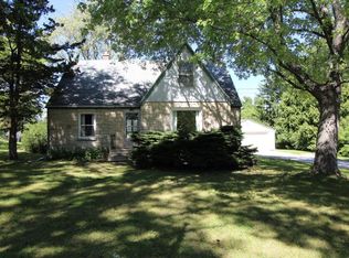 N64W12988 Mill Rd, Menomonee Falls, WI 53051